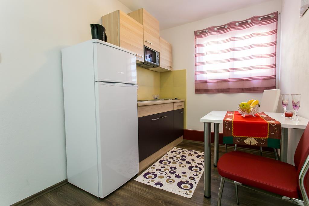 Apartments Tomas Trogir Zewnętrze zdjęcie