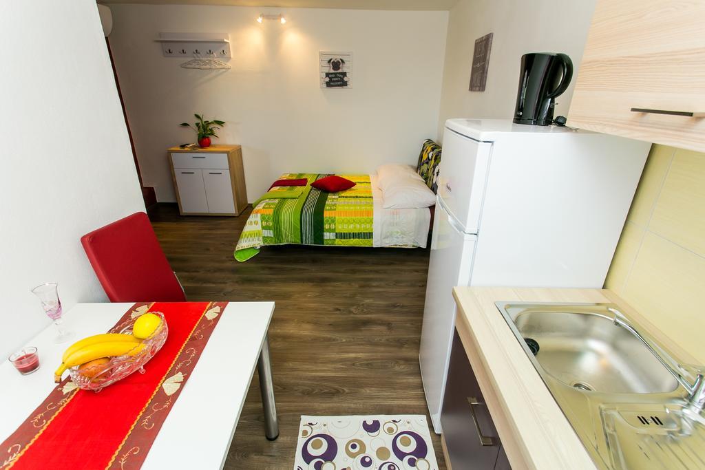Apartments Tomas Trogir Zewnętrze zdjęcie